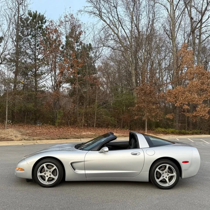 2000 Chevrolet Corvette C5 - Image 2 of 20