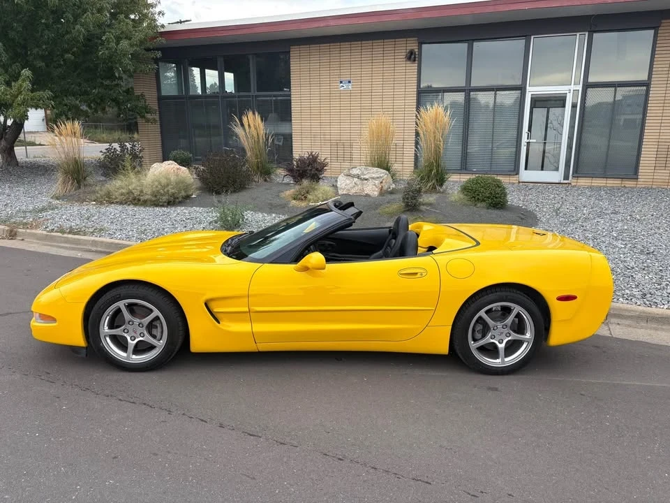 2000 Chevrolet Corvette C5 - Image 2 of 8