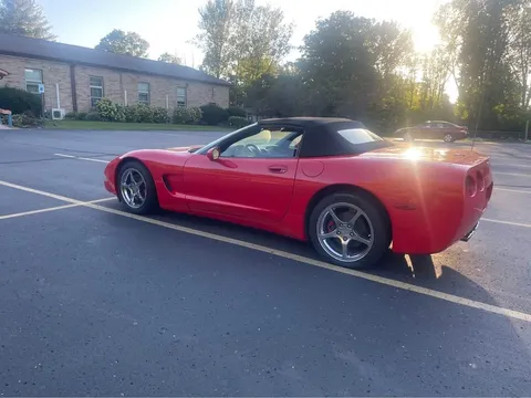 2000 Chevrolet Corvette C5 - Image 2 of 10