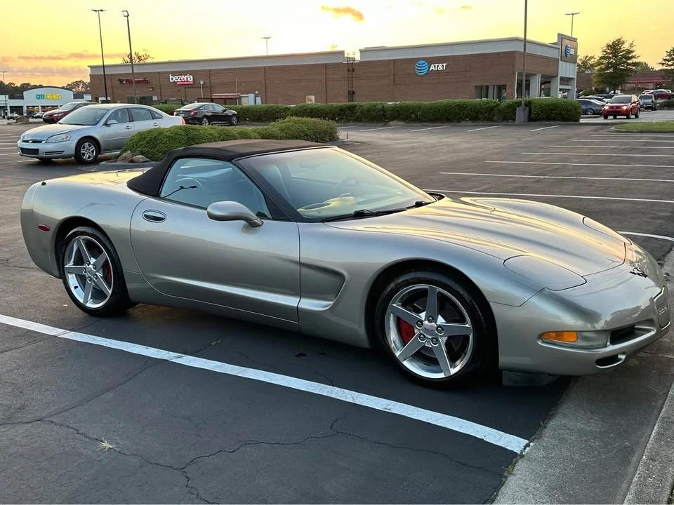 2000 Chevrolet Corvette C5 - Image 2 of 11