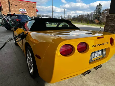 2000 Chevrolet Corvette C5 - Image 2 of 10