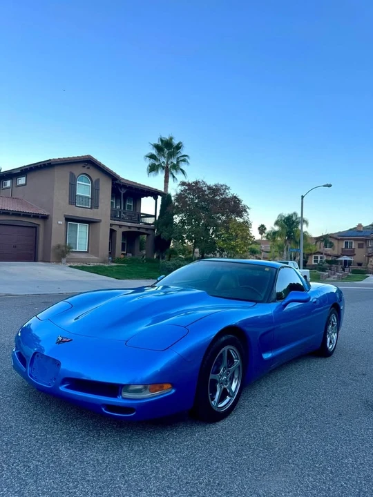 2000 Chevrolet Corvette C5 - Image 2 of 11