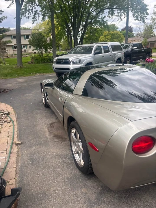 2000 Chevrolet Corvette C5 - Image 2 of 5