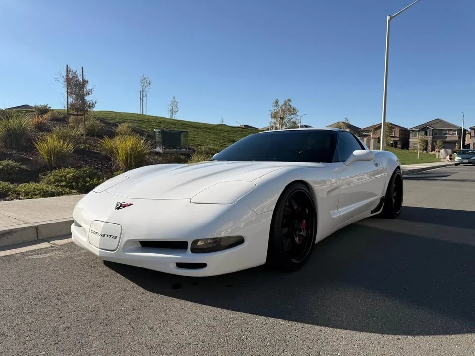 2000 Chevrolet Corvette C5 - Image 2 of 20