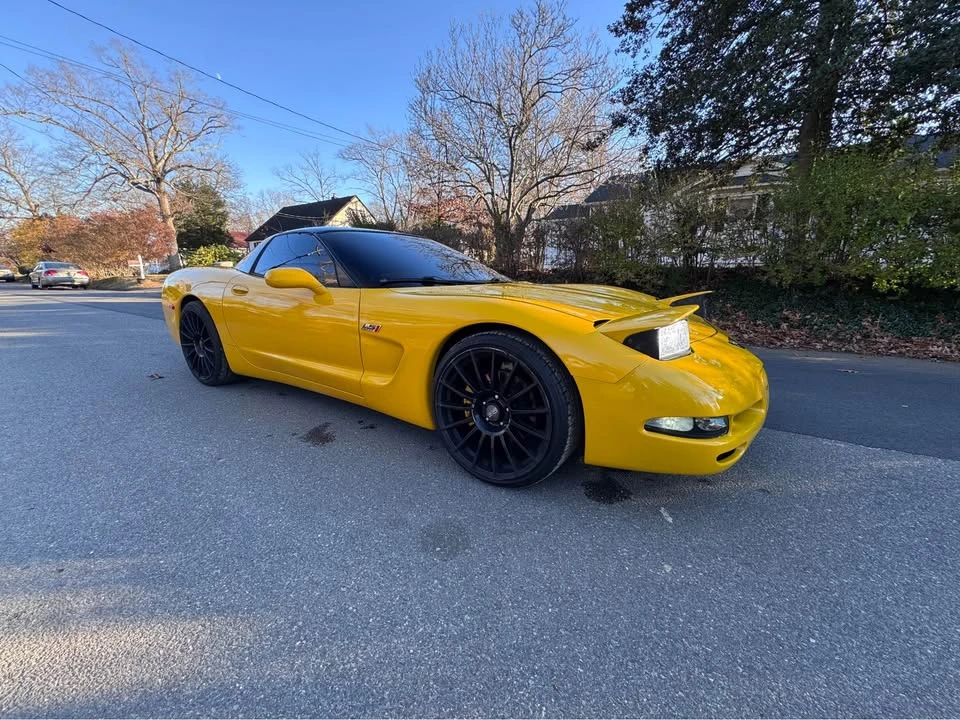 2000 Chevrolet Corvette C5 - Image 2 of 10