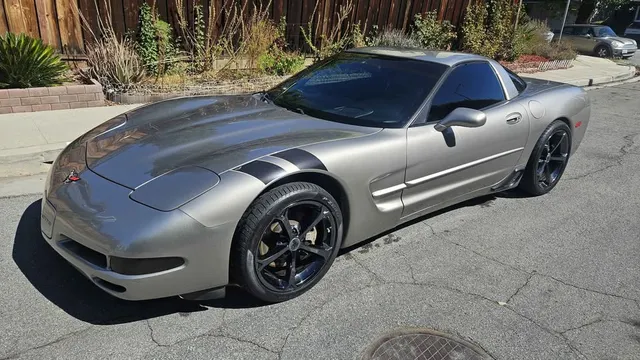 2000 Chevrolet Corvette C5 - Image 2 of 16