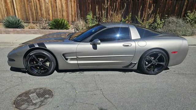 2000 Chevrolet Corvette C5 - Image 3 of 16