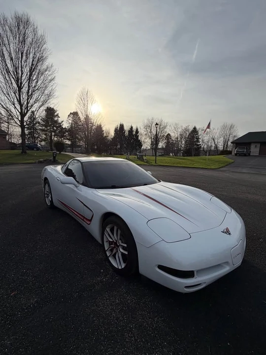 2000 Chevrolet Corvette C5 - Image 9 of 14