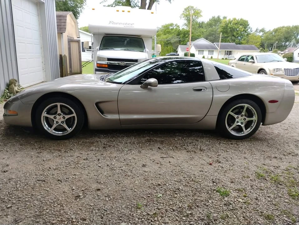 2000 Chevrolet Corvette C5 - Image 4 of 11