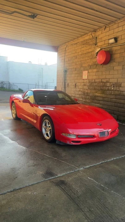 2000 Chevrolet Corvette C5 - Image 2 of 8