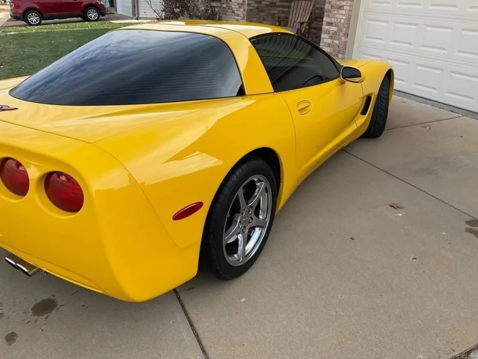 2000 Chevrolet Corvette C5 - Image 4 of 11