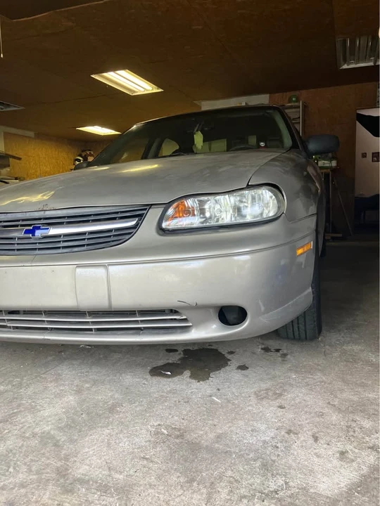 2000 Chevrolet Malibu - Image 2 of 12