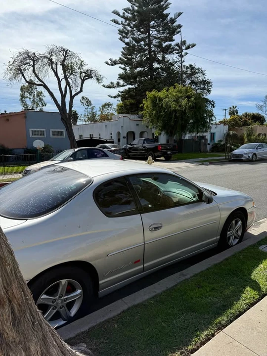 2000 Chevrolet Monte Carlo 6th Gen - Image 2 of 5