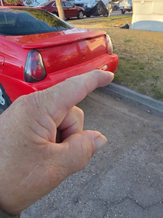 2000 Chevrolet Monte Carlo 6th Gen - Image 3 of 6