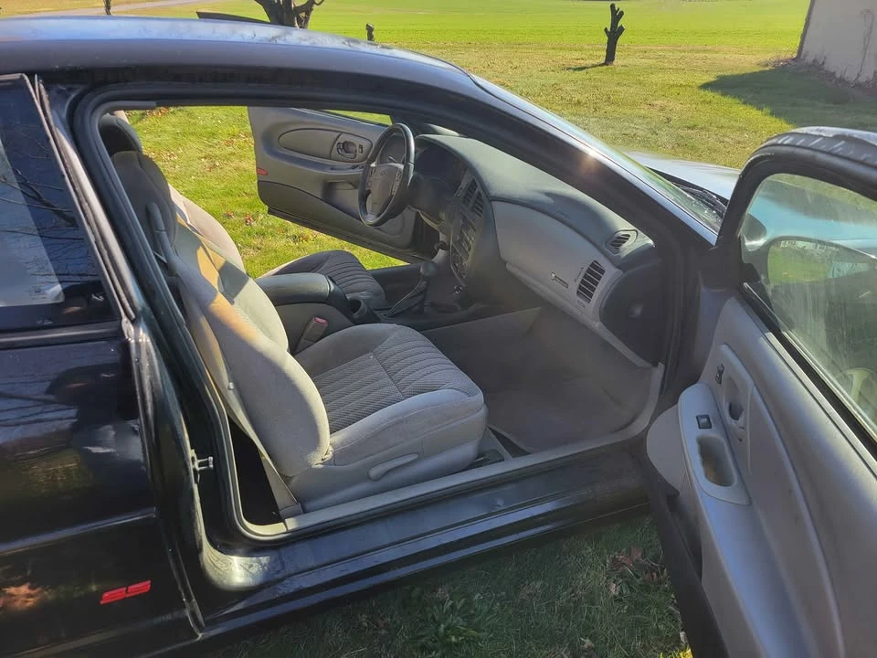 2000 Chevrolet Monte Carlo 6th Gen - Image 6 of 17