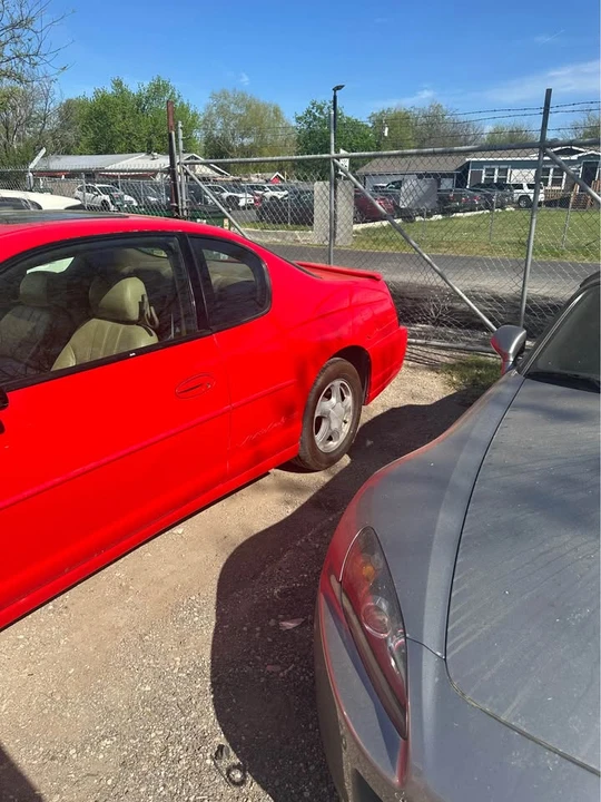 2000 Chevrolet Monte Carlo 6th Gen - Image 5 of 10