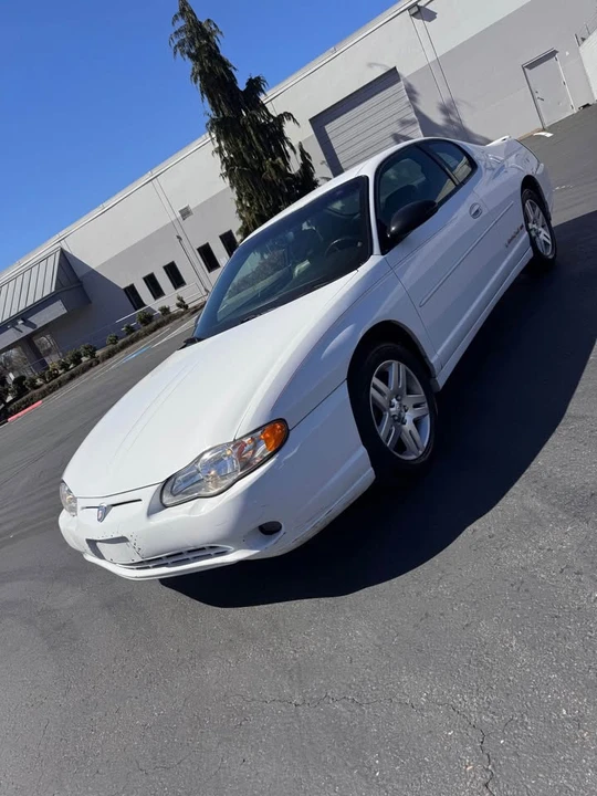 2000 Chevrolet Monte Carlo 6th Gen - Image 2 of 11