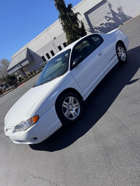2000 Chevrolet Monte Carlo 6th Gen - Image 3 of 11