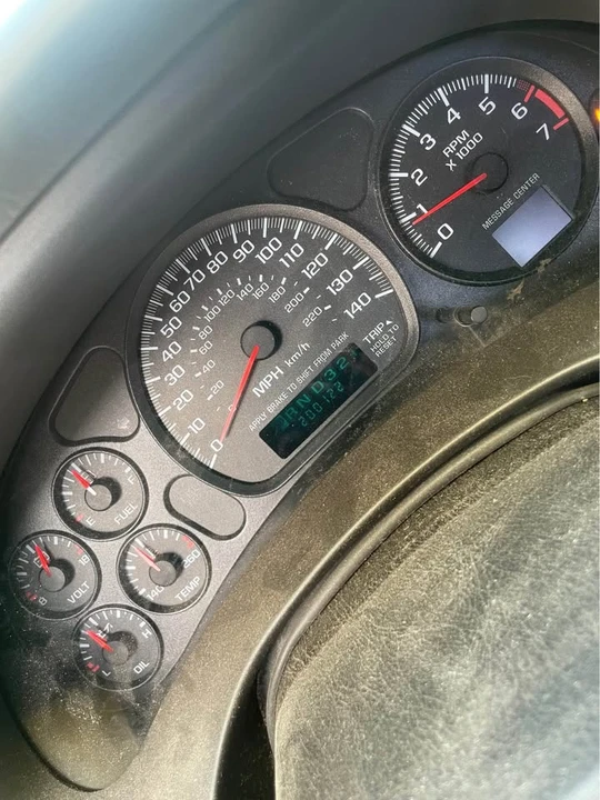 2000 Chevrolet Monte Carlo 6th Gen - Image 3 of 10