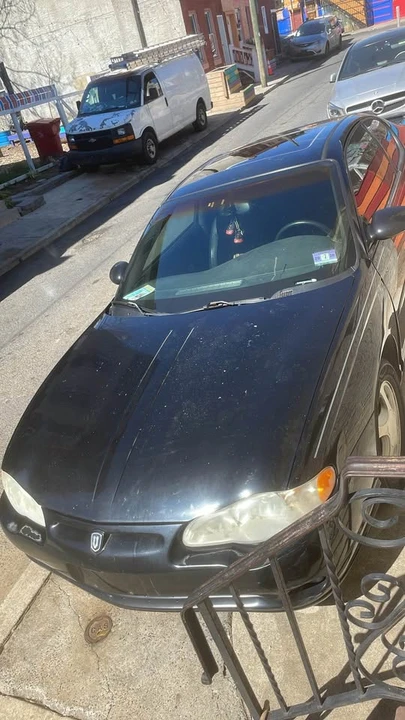 2000 Chevrolet Monte Carlo 6th Gen - Image 2 of 10