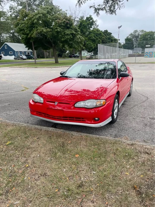 2000 Chevrolet Monte Carlo 6th Gen - Image 2 of 10