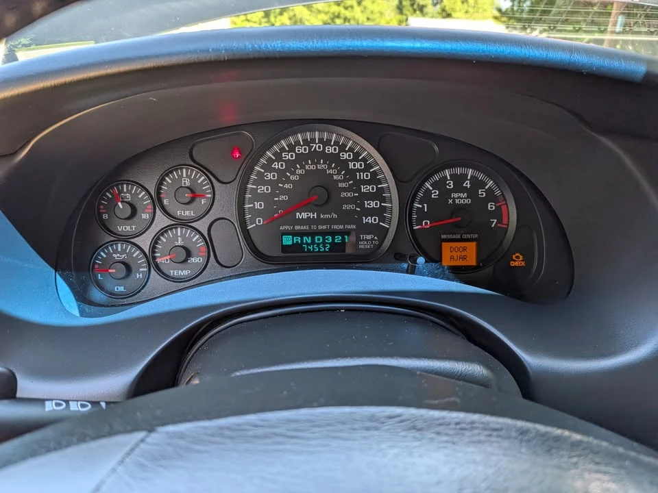 2000 Chevrolet Monte Carlo 6th Gen - Image 11 of 13