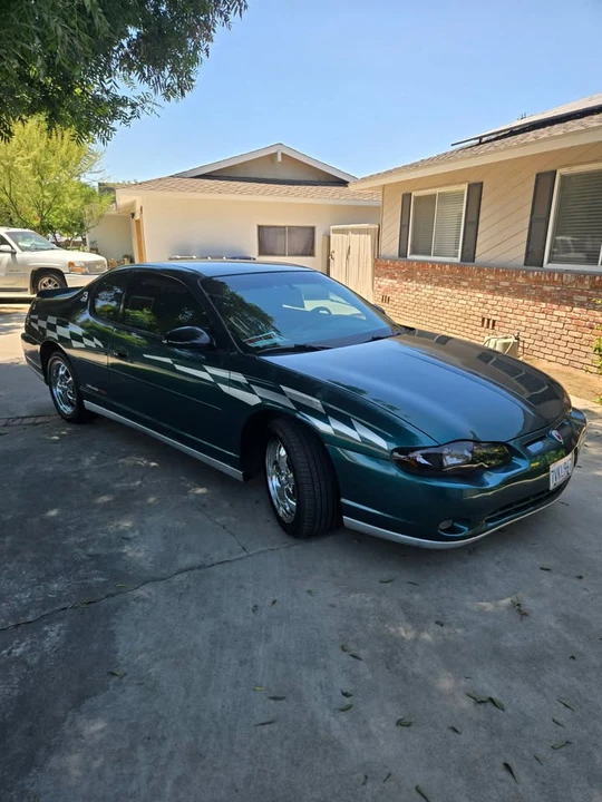 2000 Chevrolet Monte Carlo 6th Gen - Image 2 of 19