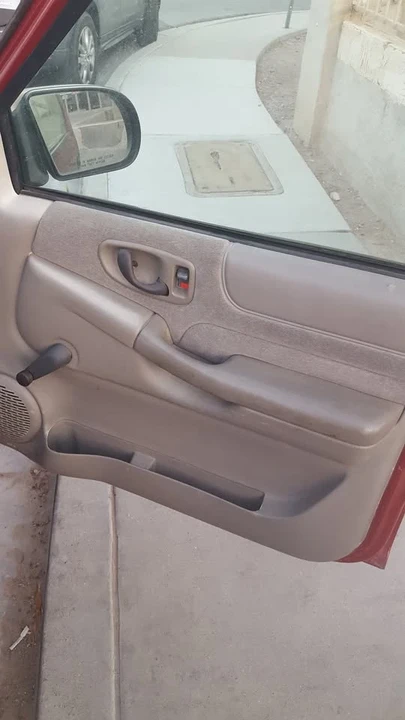 2000 Chevrolet S-10 - Image 9 of 10