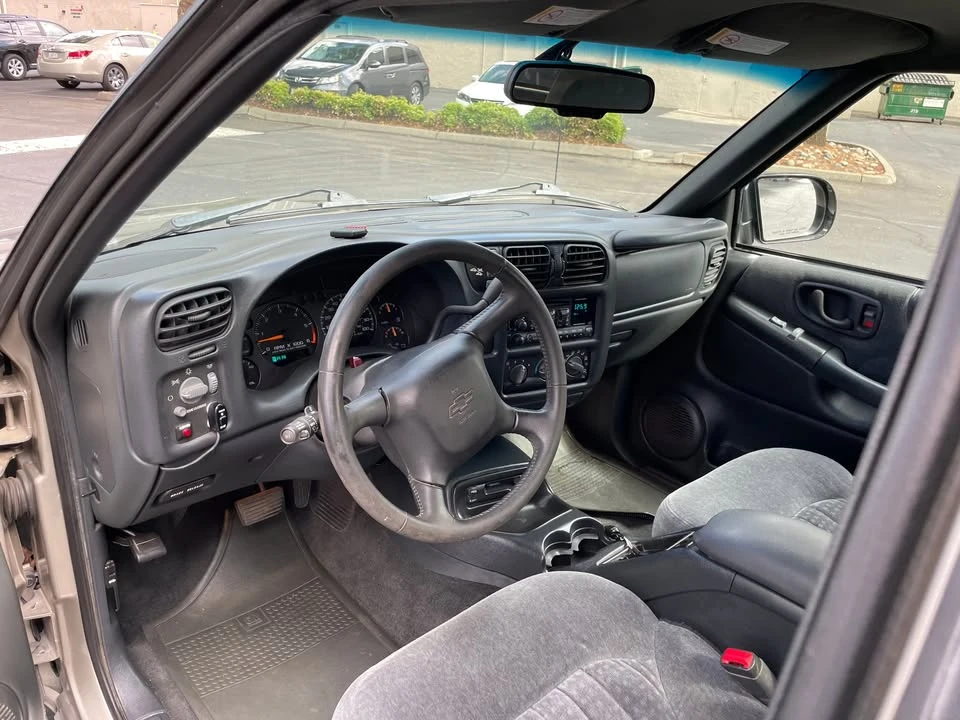 2000 Chevrolet S-10 Blazer 2nd Gen - Image 15 of 20
