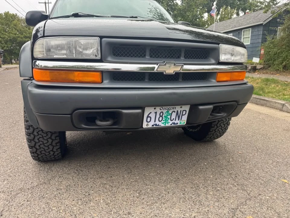2000 Chevrolet S-10 - Image 10 of 17