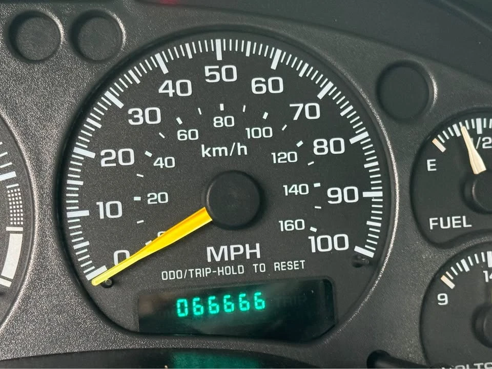 2000 Chevrolet S-10 - Image 14 of 17