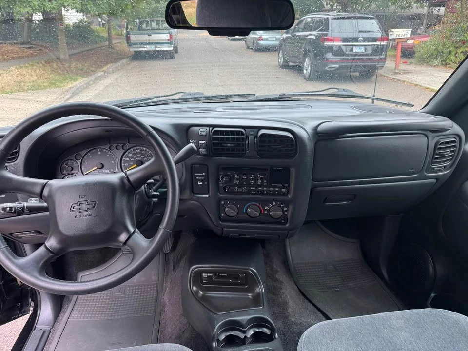 2000 Chevrolet S-10 - Image 11 of 17