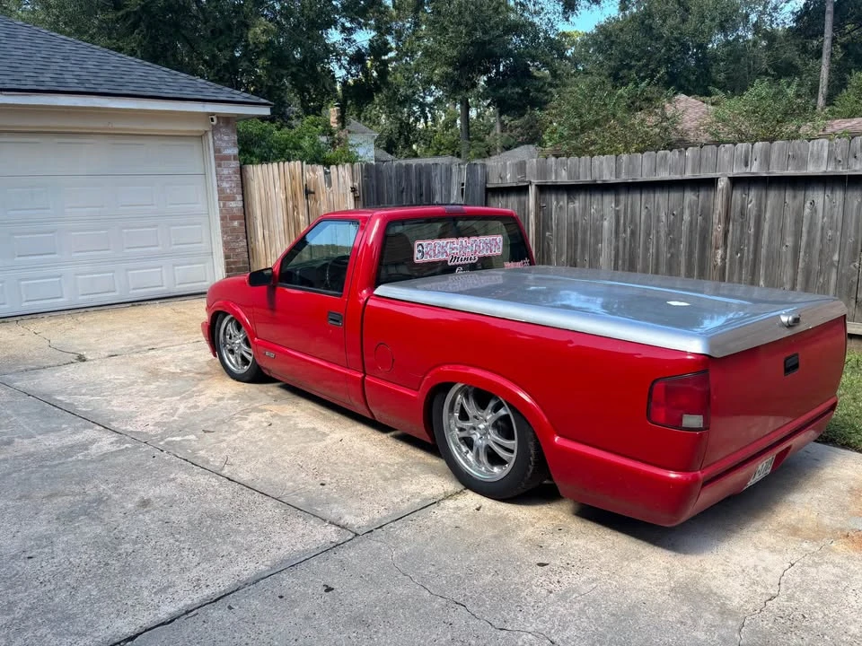 2000 Chevrolet S-10 - Image 2 of 7