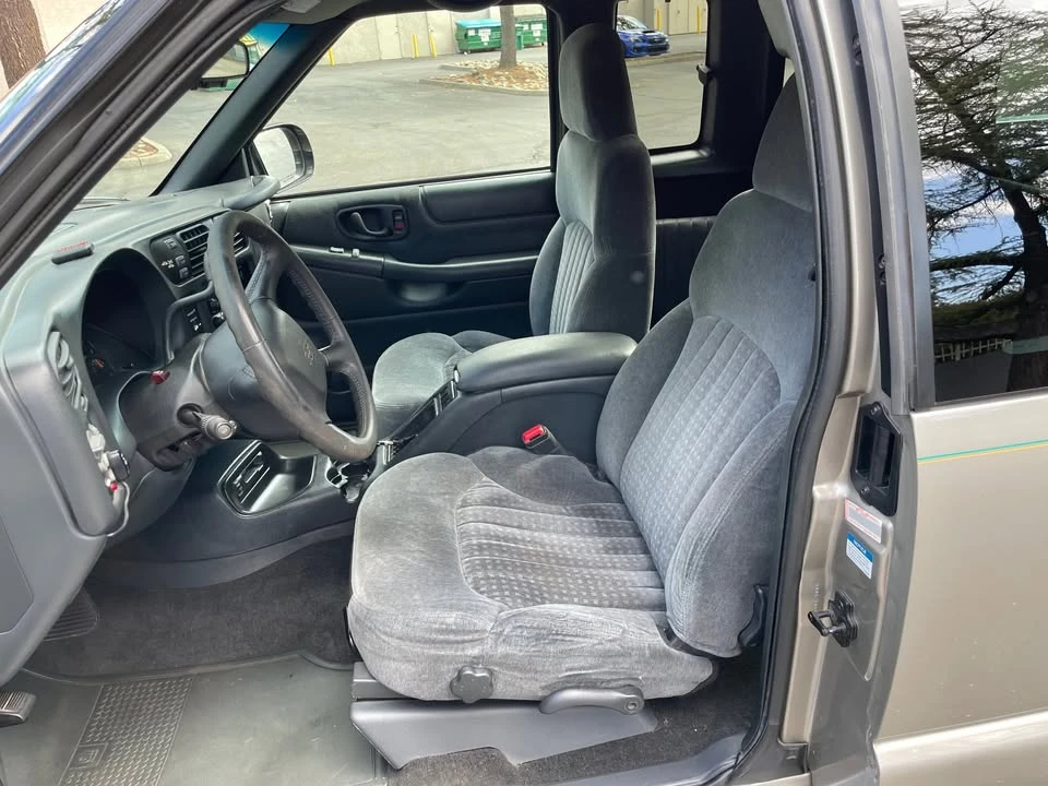 2000 Chevrolet S-10 Blazer 2nd Gen - Image 14 of 20