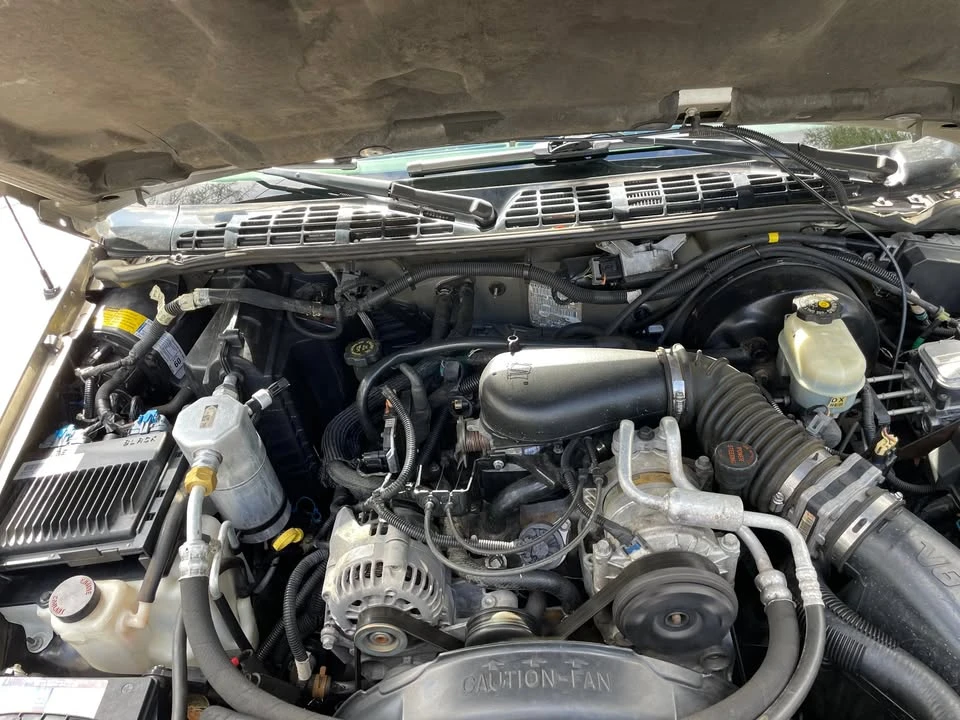2000 Chevrolet S-10 Blazer 2nd Gen - Image 19 of 20