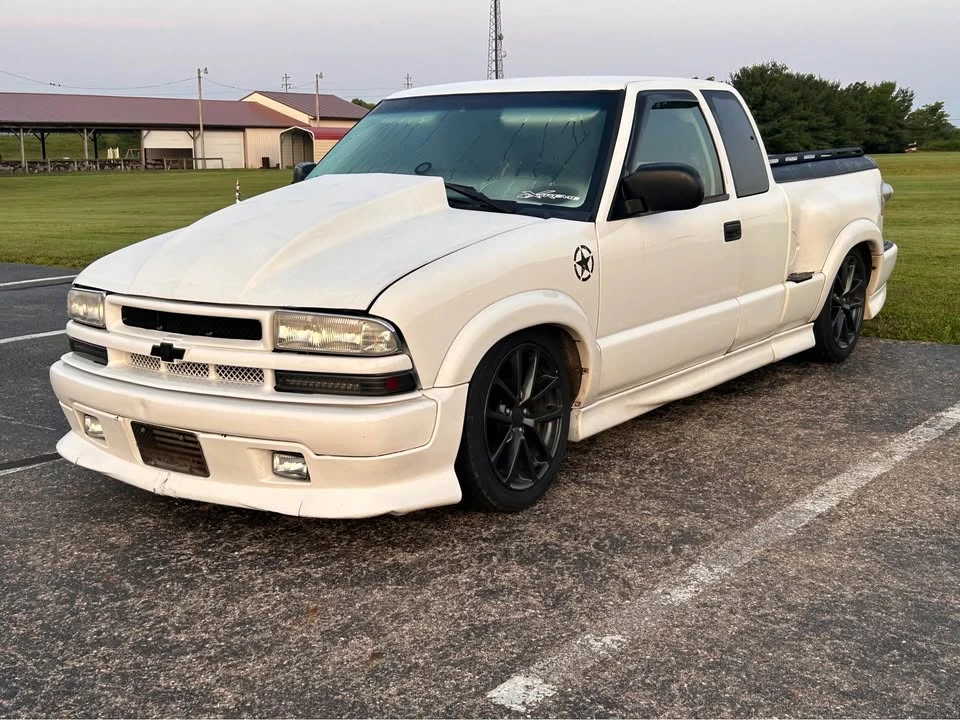 2000 Chevrolet S-10 - Image 10 of 13