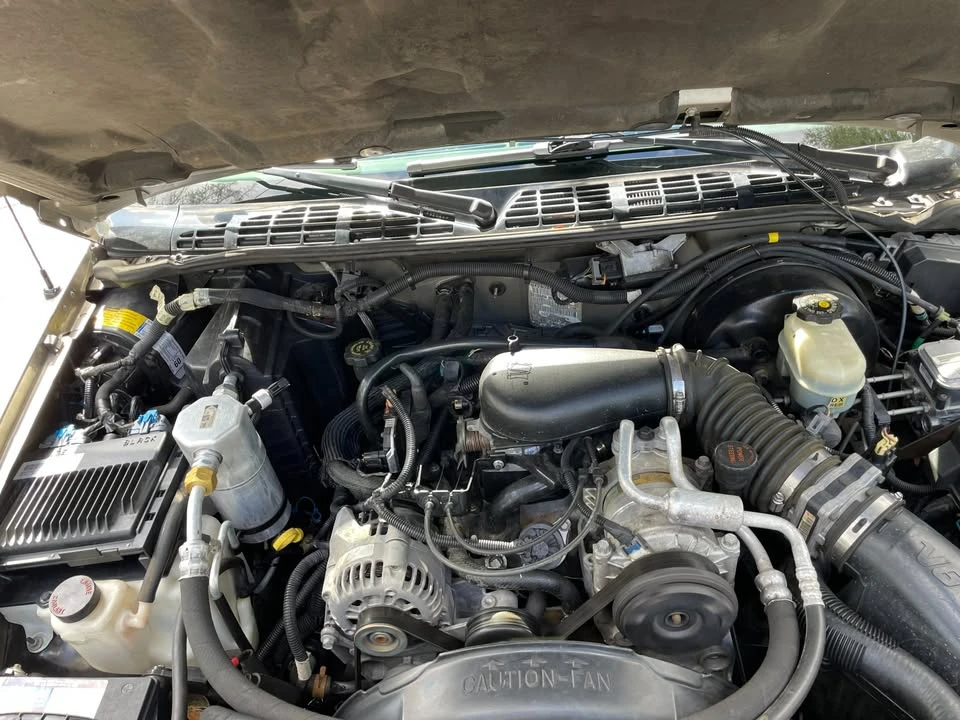2000 Chevrolet S-10 Blazer 2nd Gen - Image 17 of 20