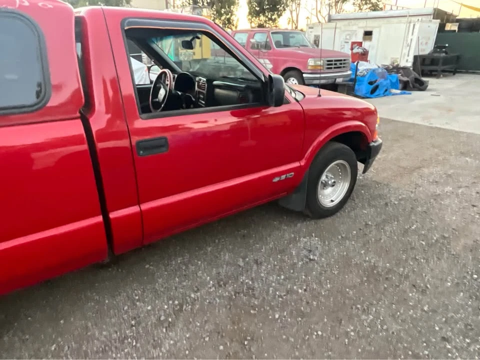 2000 Chevrolet S-10 - Image 15 of 20