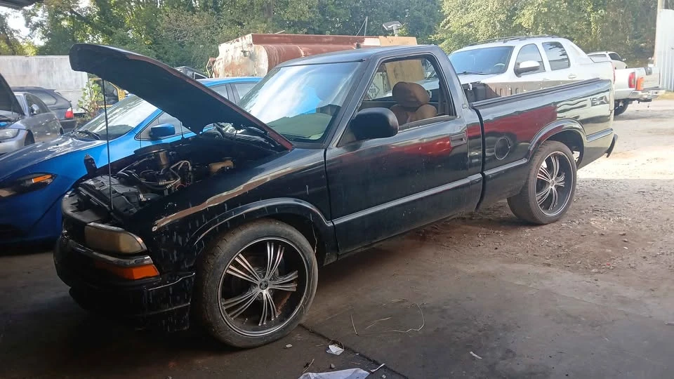 2000 Chevrolet S-10 - Image 5 of 7