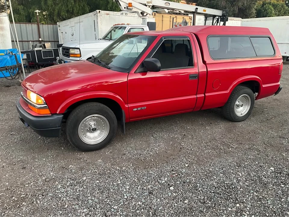 2000 Chevrolet S-10 - Image 2 of 20