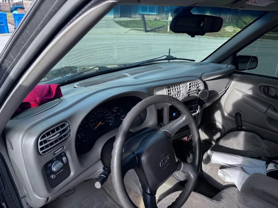 2000 Chevrolet S-10 - Image 11 of 11