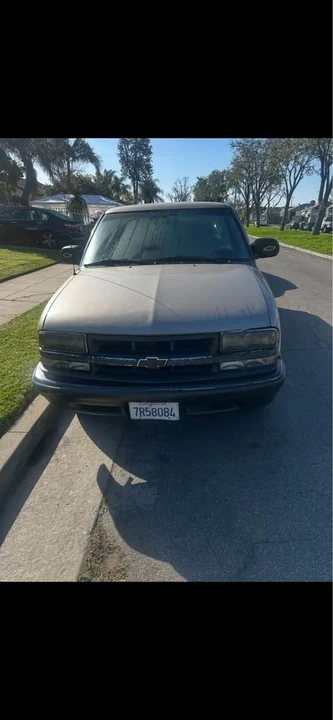 2000 Chevrolet S-10 - Image 6 of 6