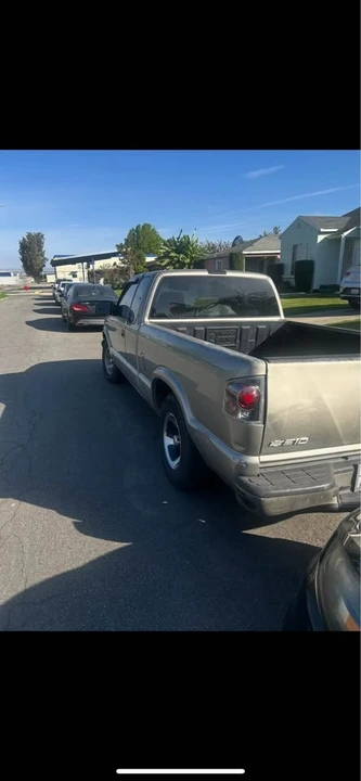 2000 Chevrolet S-10 - Image 4 of 6
