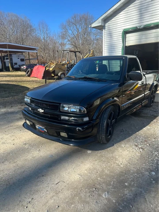 2000 Chevrolet S-10 - Image 3 of 7