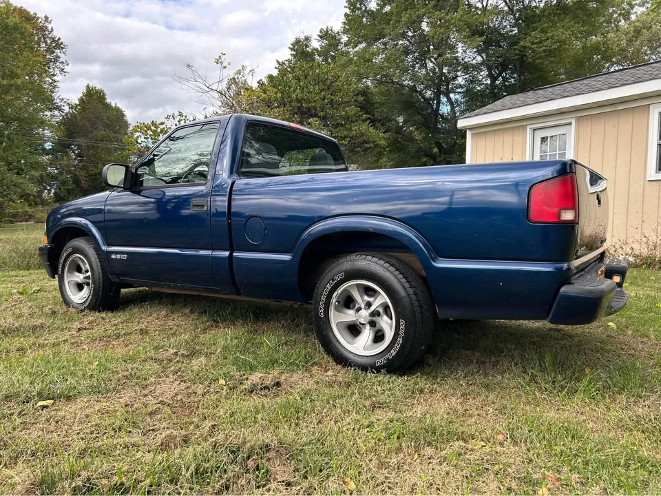 2000 Chevrolet S-10 - Image 5 of 9