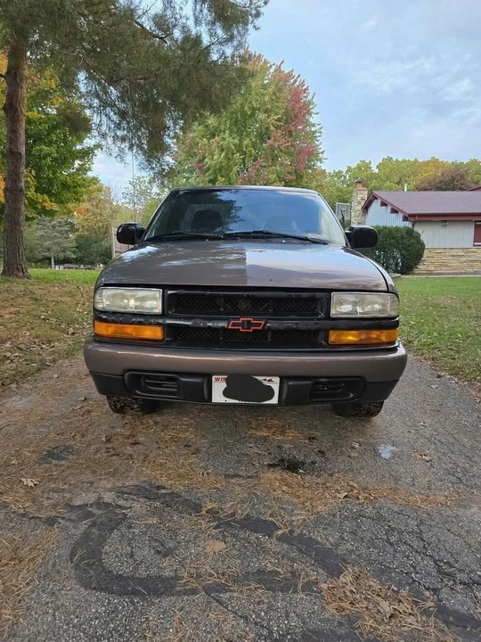 2000 Chevrolet S-10 - Image 3 of 20