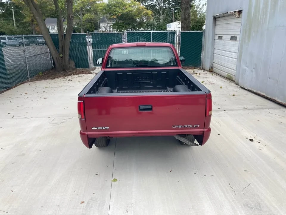 2000 Chevrolet S-10 - Image 4 of 4