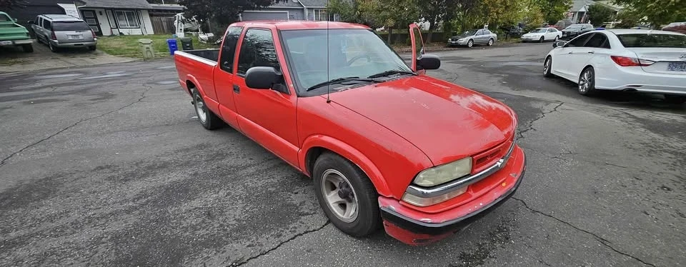 2000 Chevrolet S-10 - Image 3 of 9