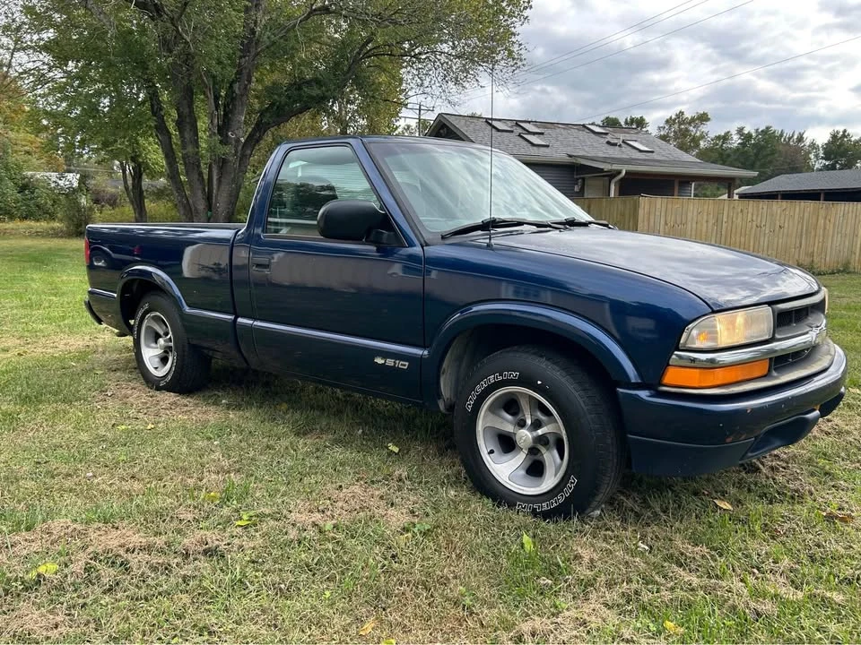 2000 Chevrolet S-10 - Image 3 of 9