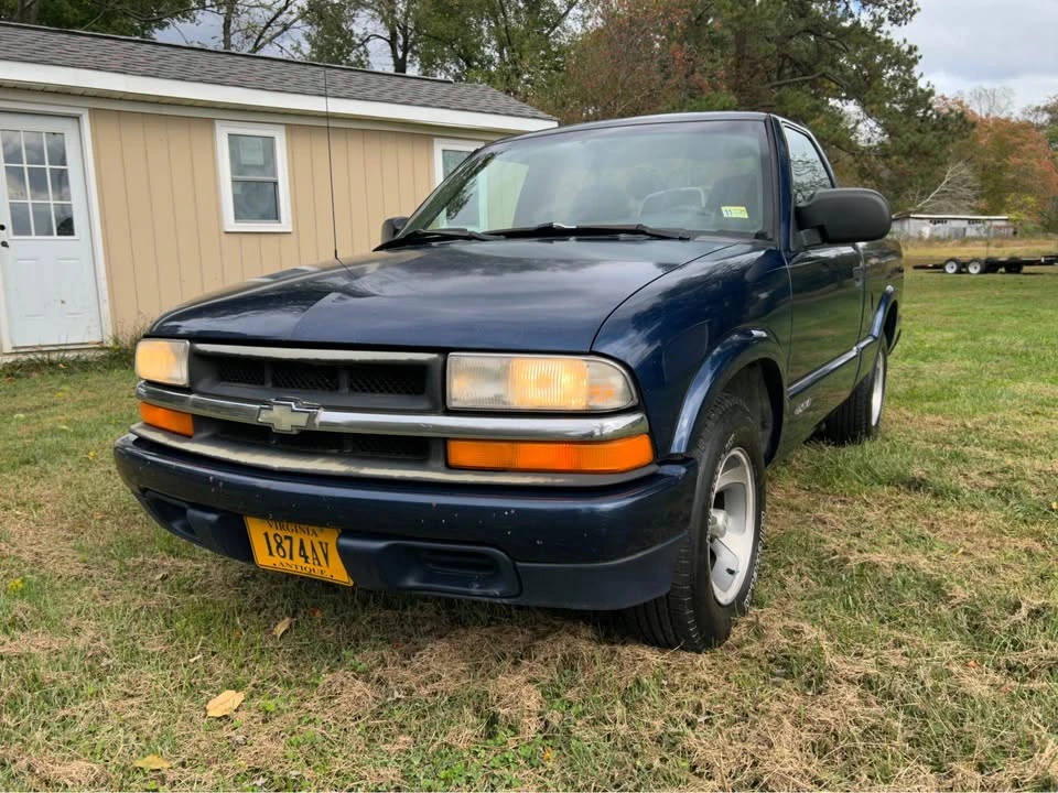 2000 Chevrolet S-10 - Image 4 of 9